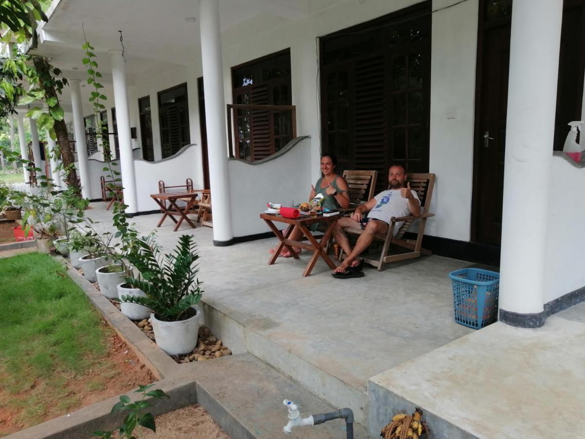 Rainbowswell Beach Resort Unawatuna Eksteriør bilde
