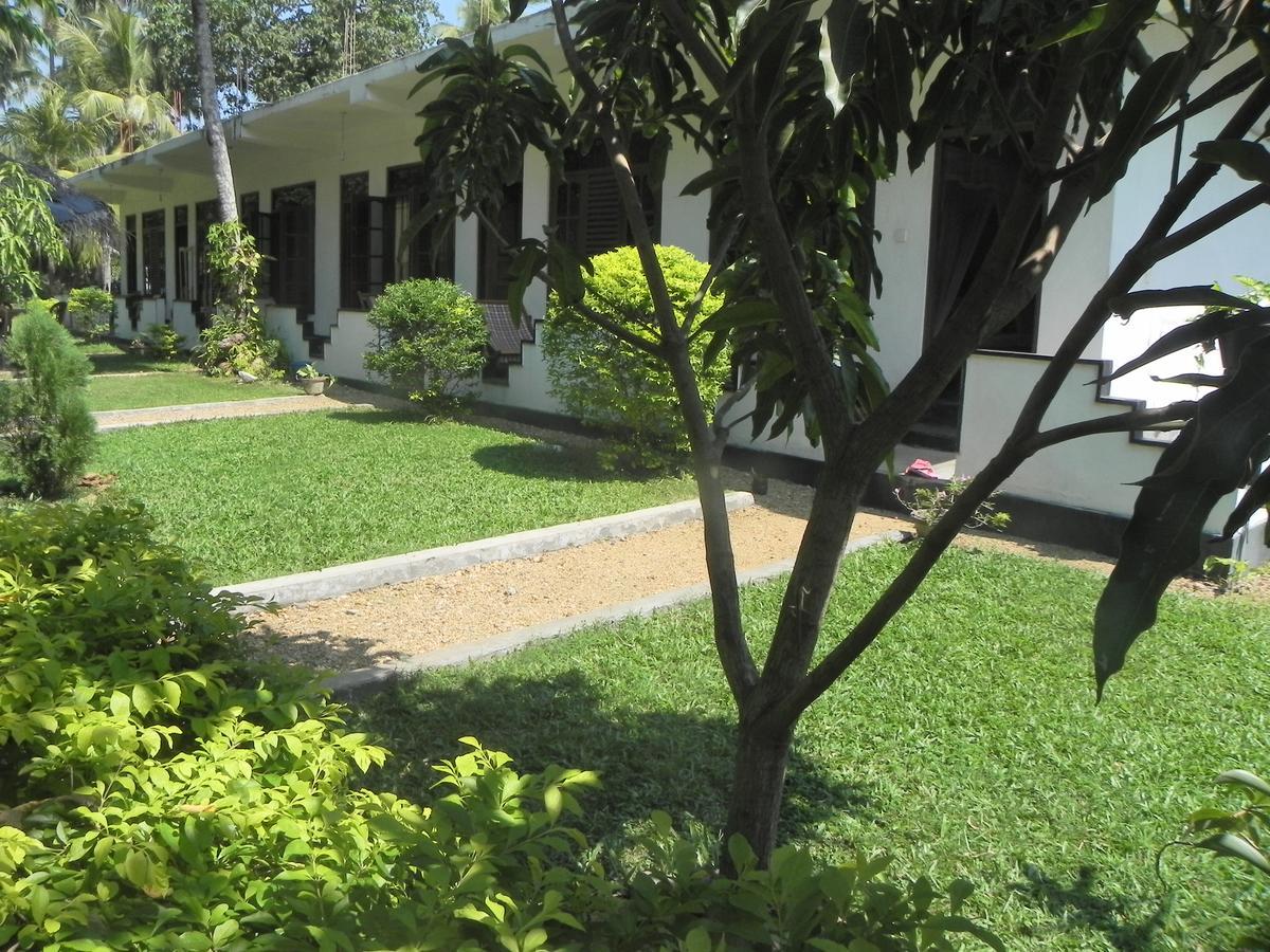 Rainbowswell Beach Resort Unawatuna Eksteriør bilde